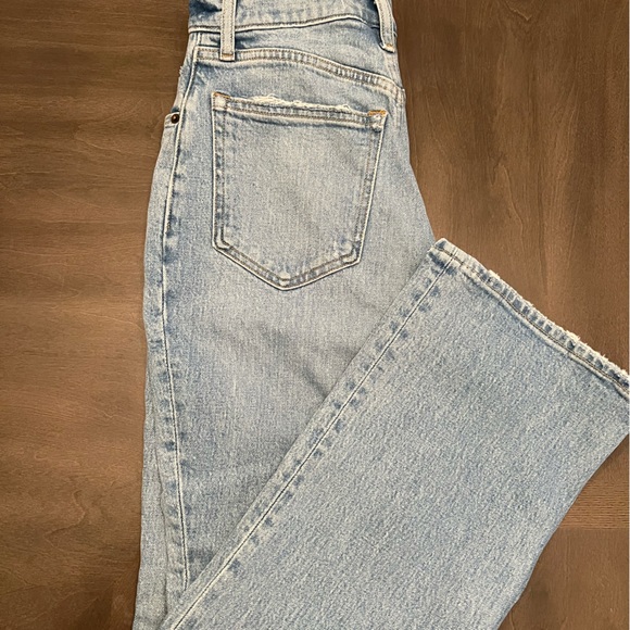 Abercrombie and Fitch Curve Love 70s Vintage Flare Ultra High Rise - Picture 3 of 3